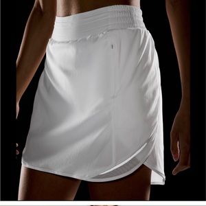 Hotty hot HR skirt *Long in white 🍋